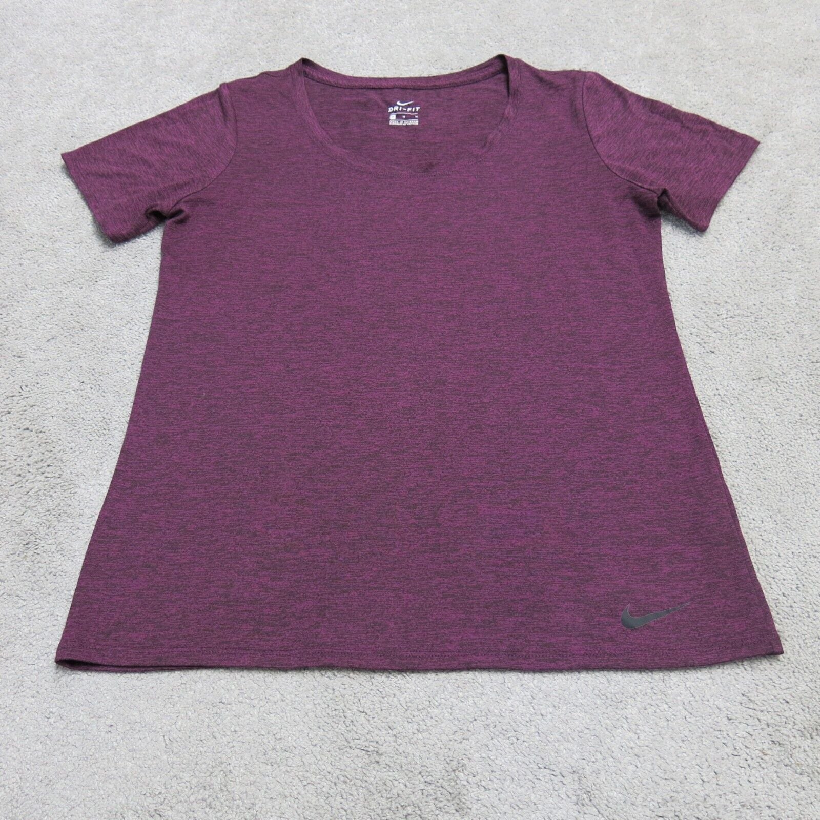 Nike Women's Dri-Fit Swoosh T-Shirt in Pink, Size: Medium | FD2884-618