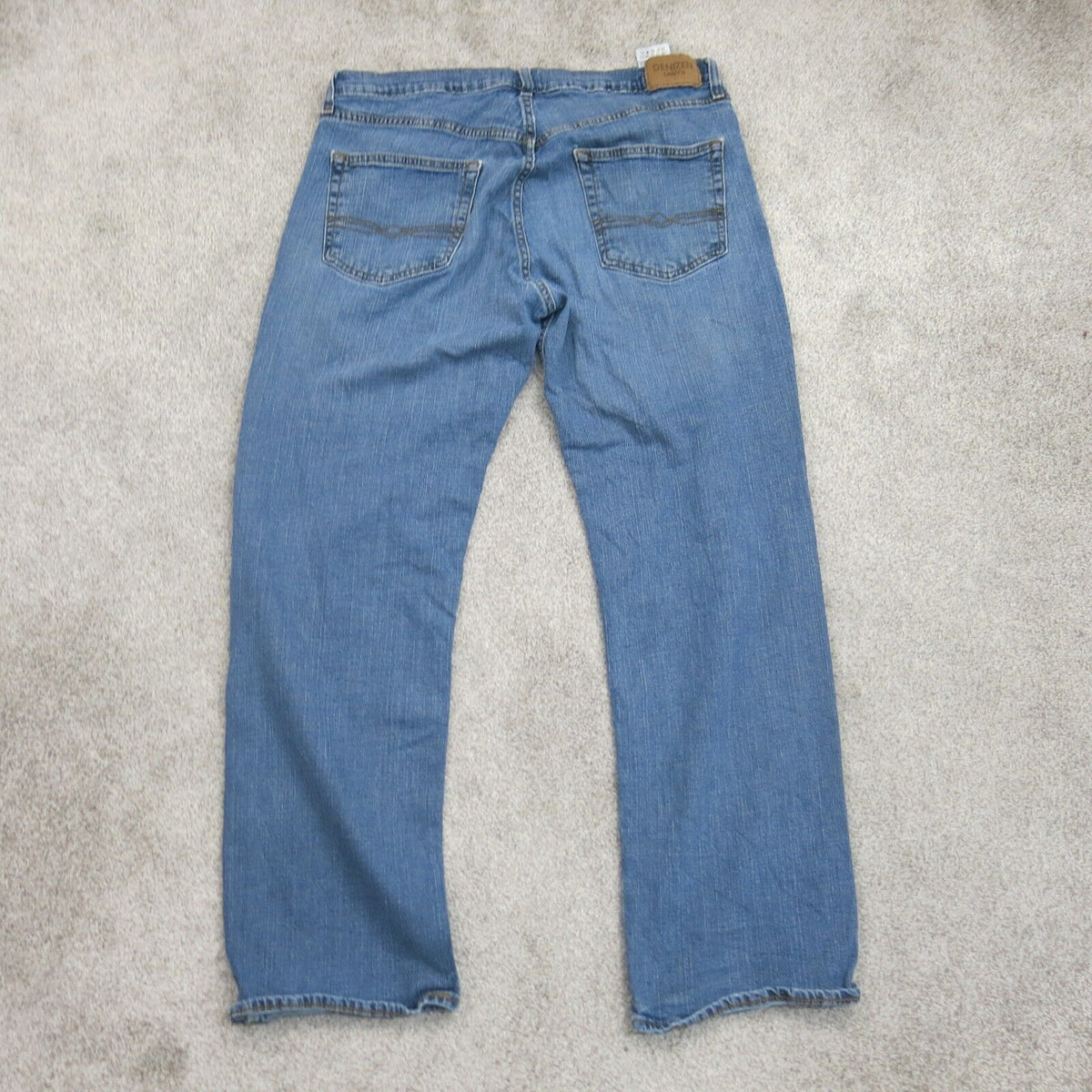 Lot of Men’s Jeans/Pants (American Eagle, Levi popular Denizen brand)