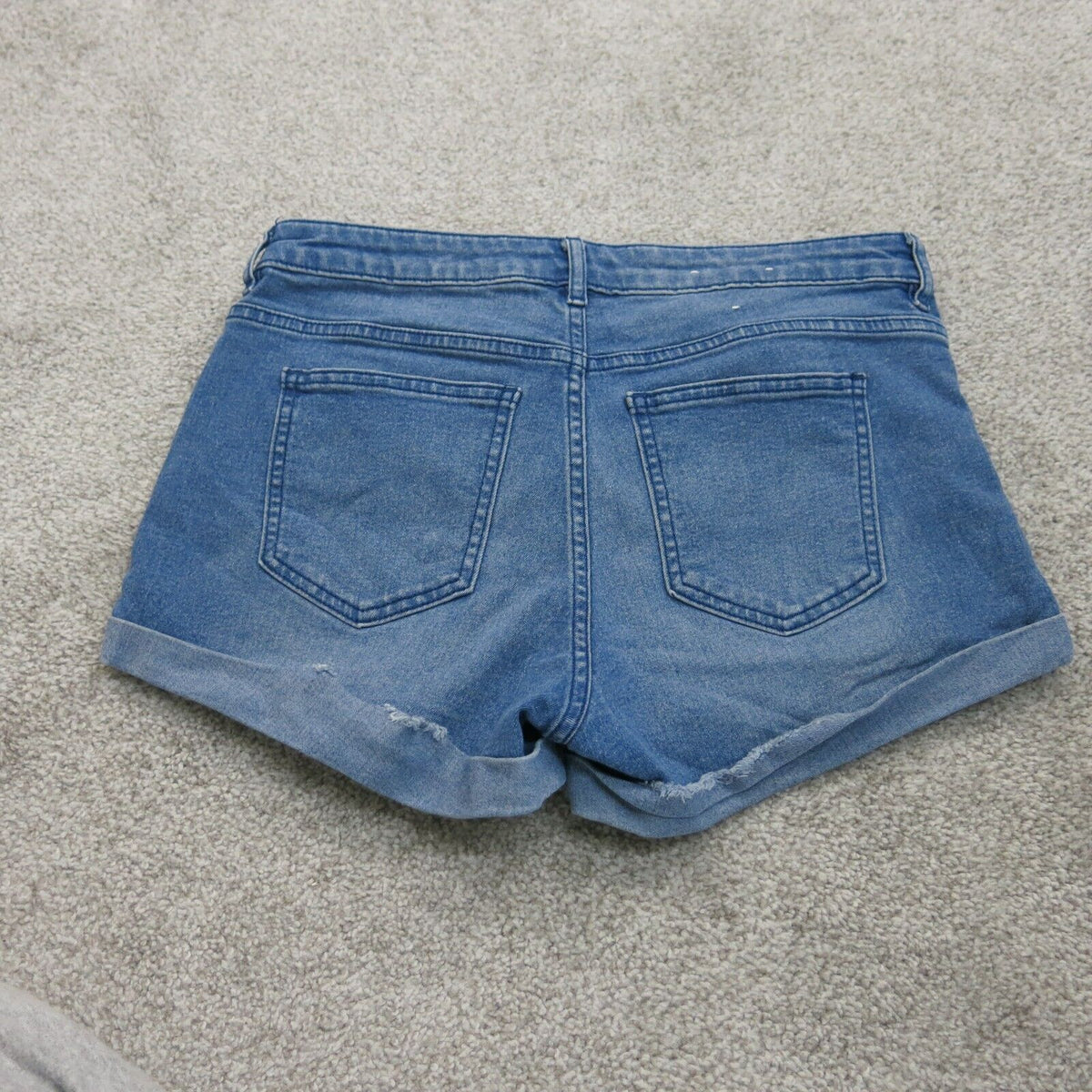 H & M Womens Roll Tab Jeans Shorts Mid Rise Flat Front Pockets Blue Si –  Goodfair