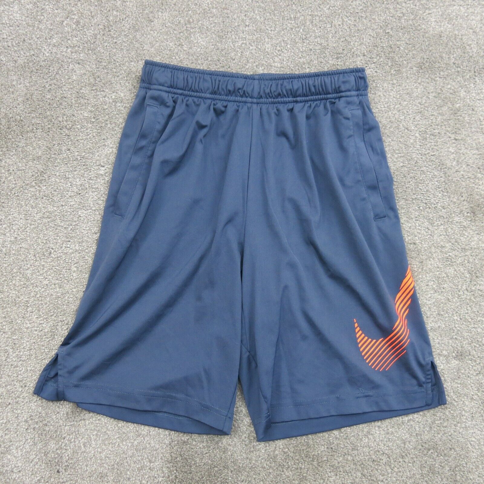 Youth large hot sale nike shorts