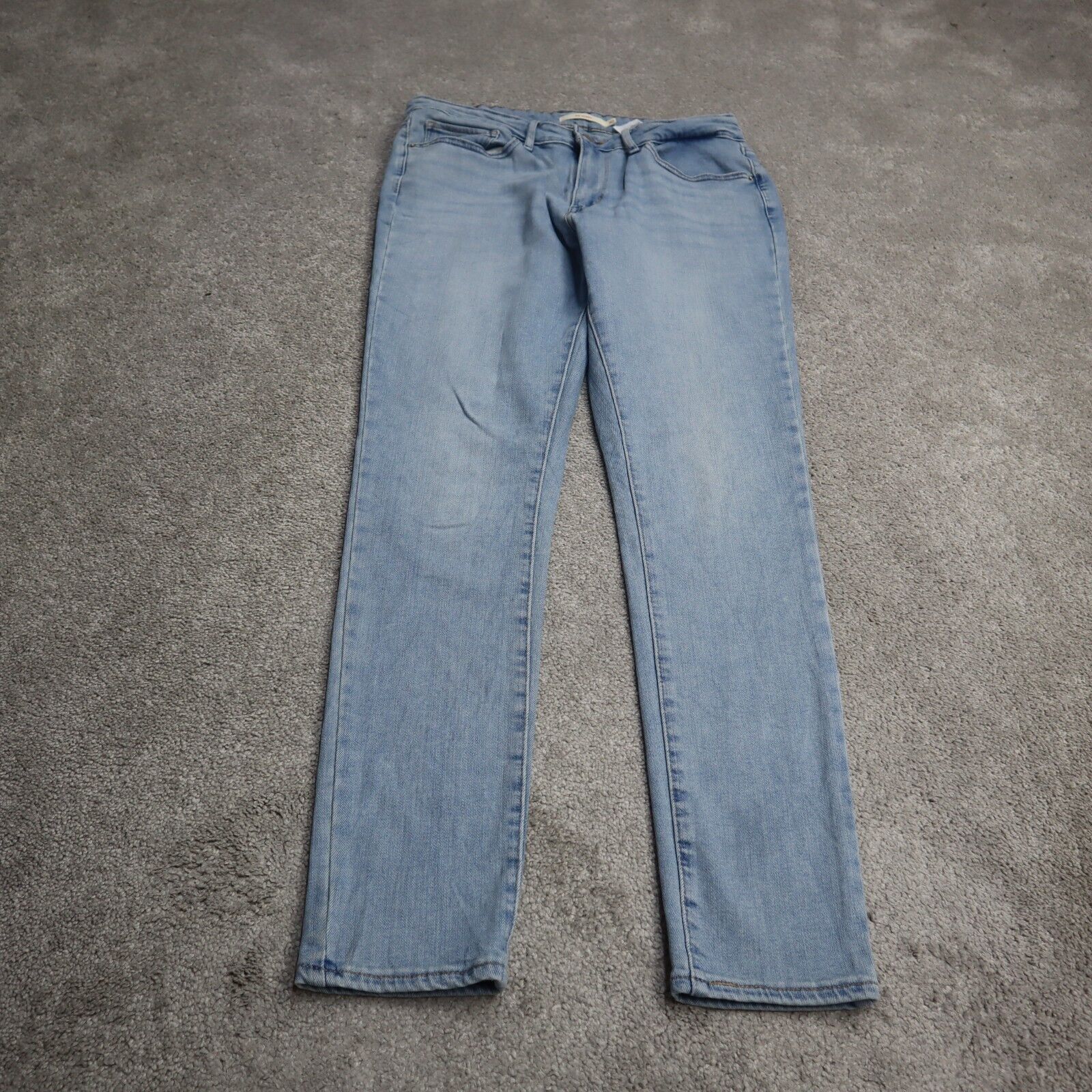 Do levi's shop 711 stretch