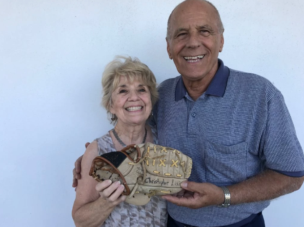 40 Years Later, She Found Her Son’s Baseball Mitt at a Thrift Store 1,000 Miles Away