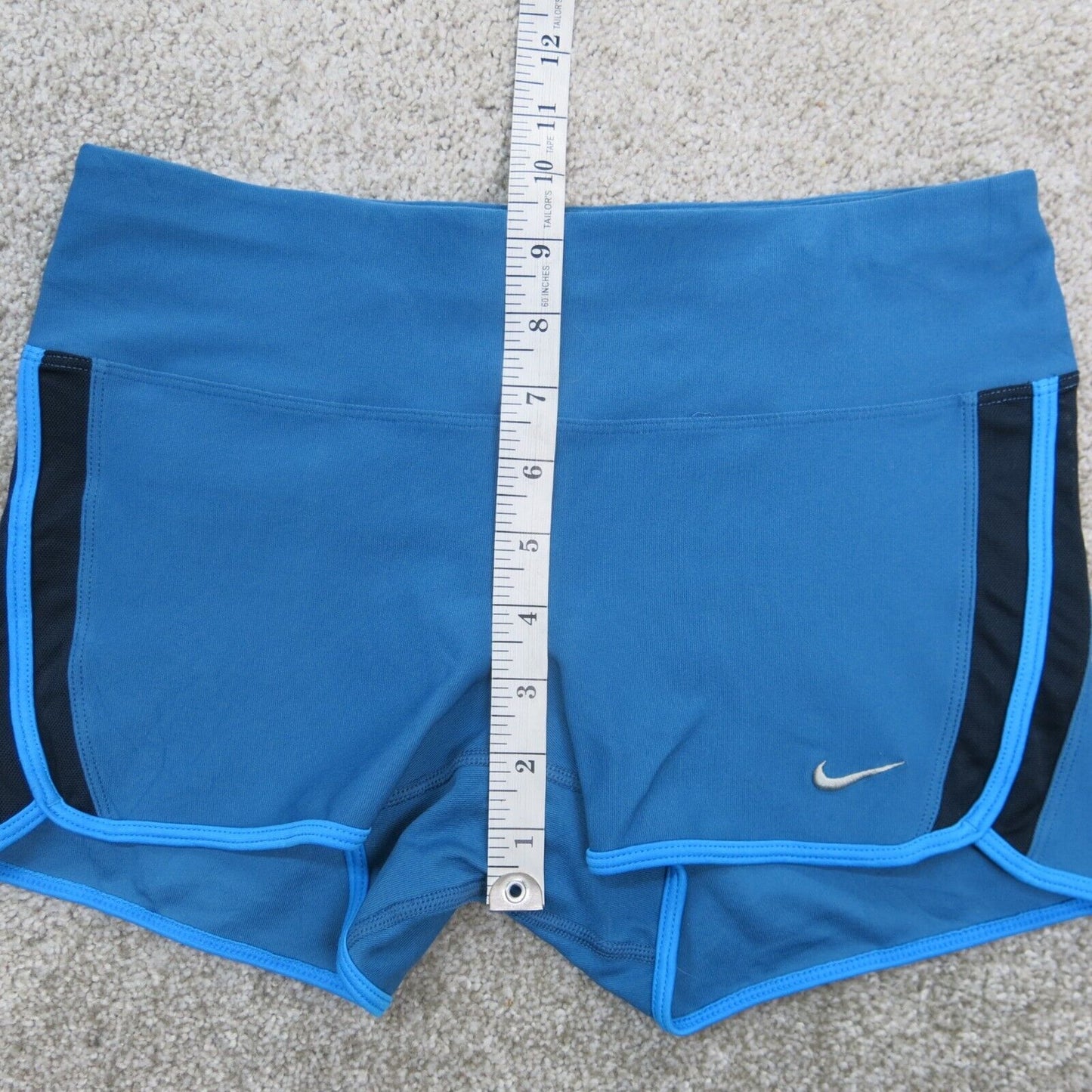 Nike Dri Fit Womens Activewear Shorts Mid Rise Black Stripes Flat Front Blue M