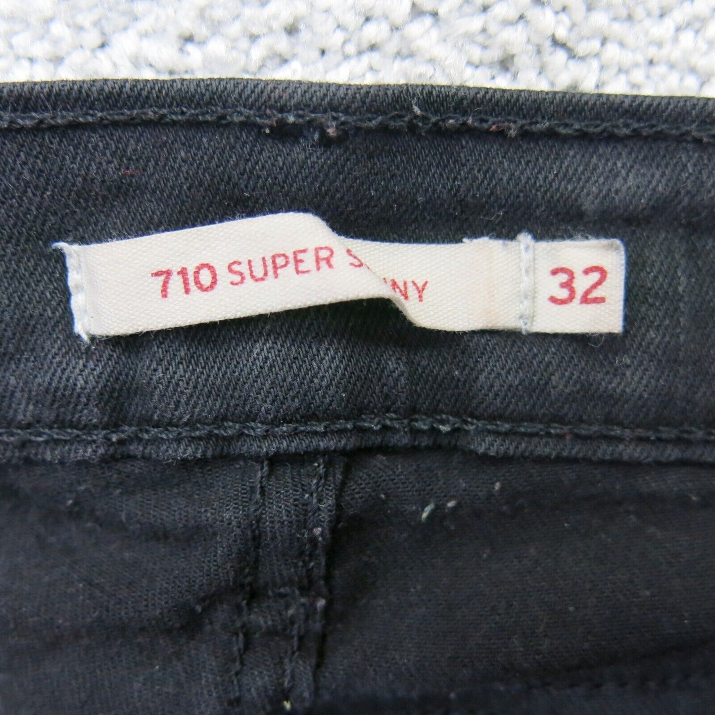 Levis 710 Womens Super Skinny Leg Jeans Denim Mid Rise Black Size W32XL30