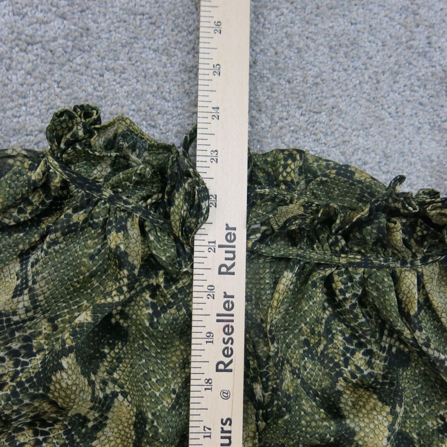 H&M Womens Snakeskin Blouse Top Bell Long Sleeves Drawstring Neck Green Size 6