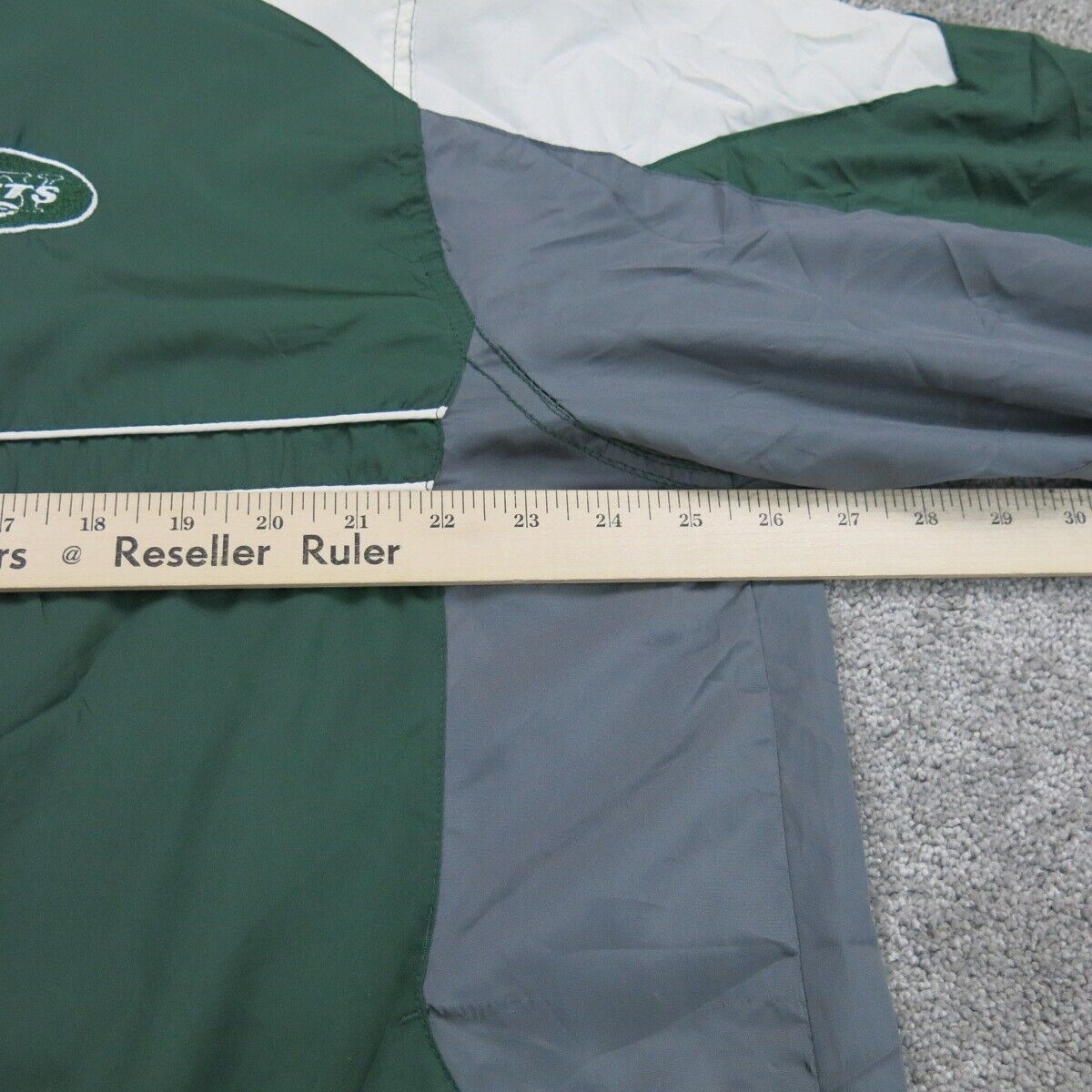NFL Team Mens Windbreaker Jacket Full Zip Long Sleeve Mock Neck Green Size XL
