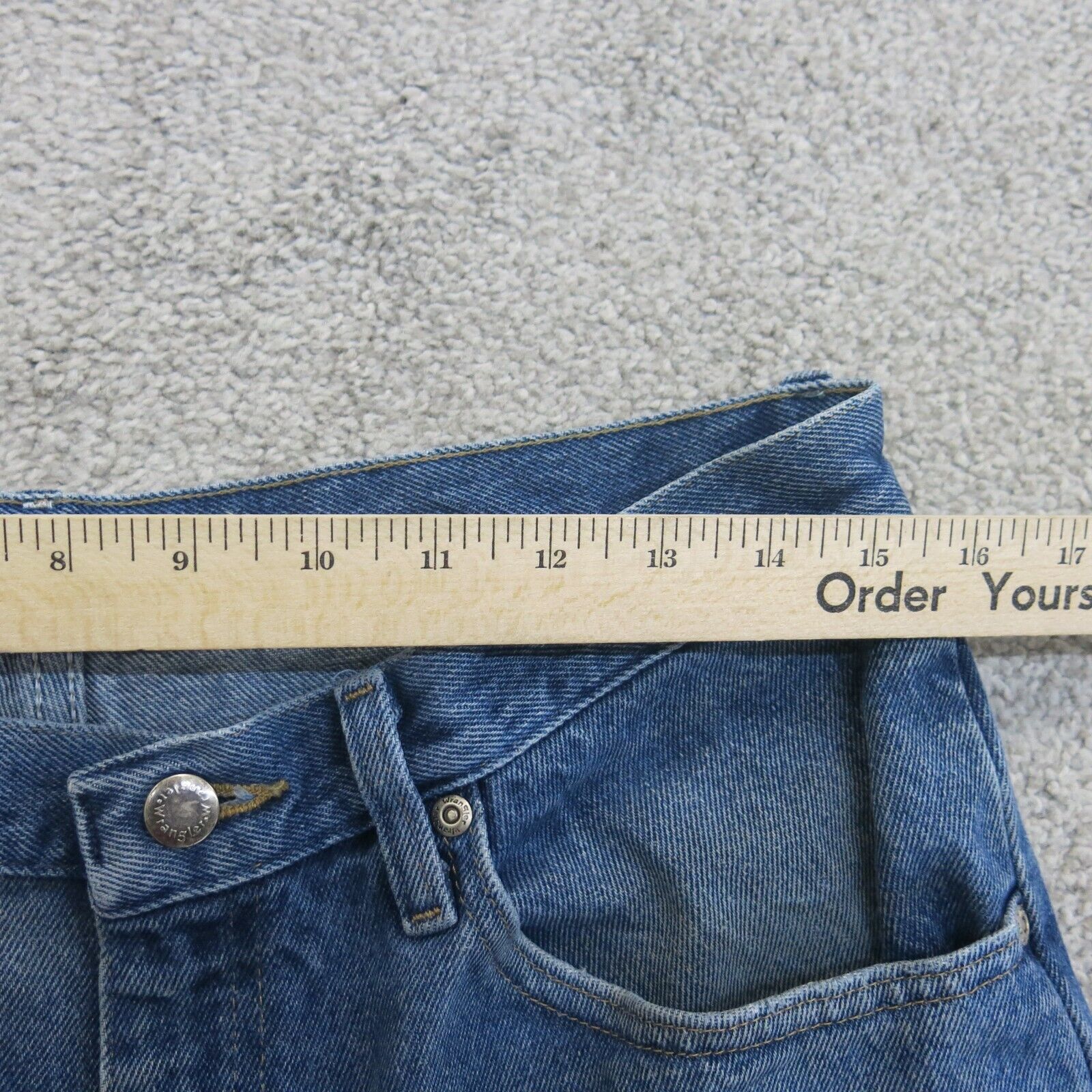 Wrangler Jeans Mens 33X30 Blue Straight Leg Denim Mid Rise Relaxed Fit –  Goodfair