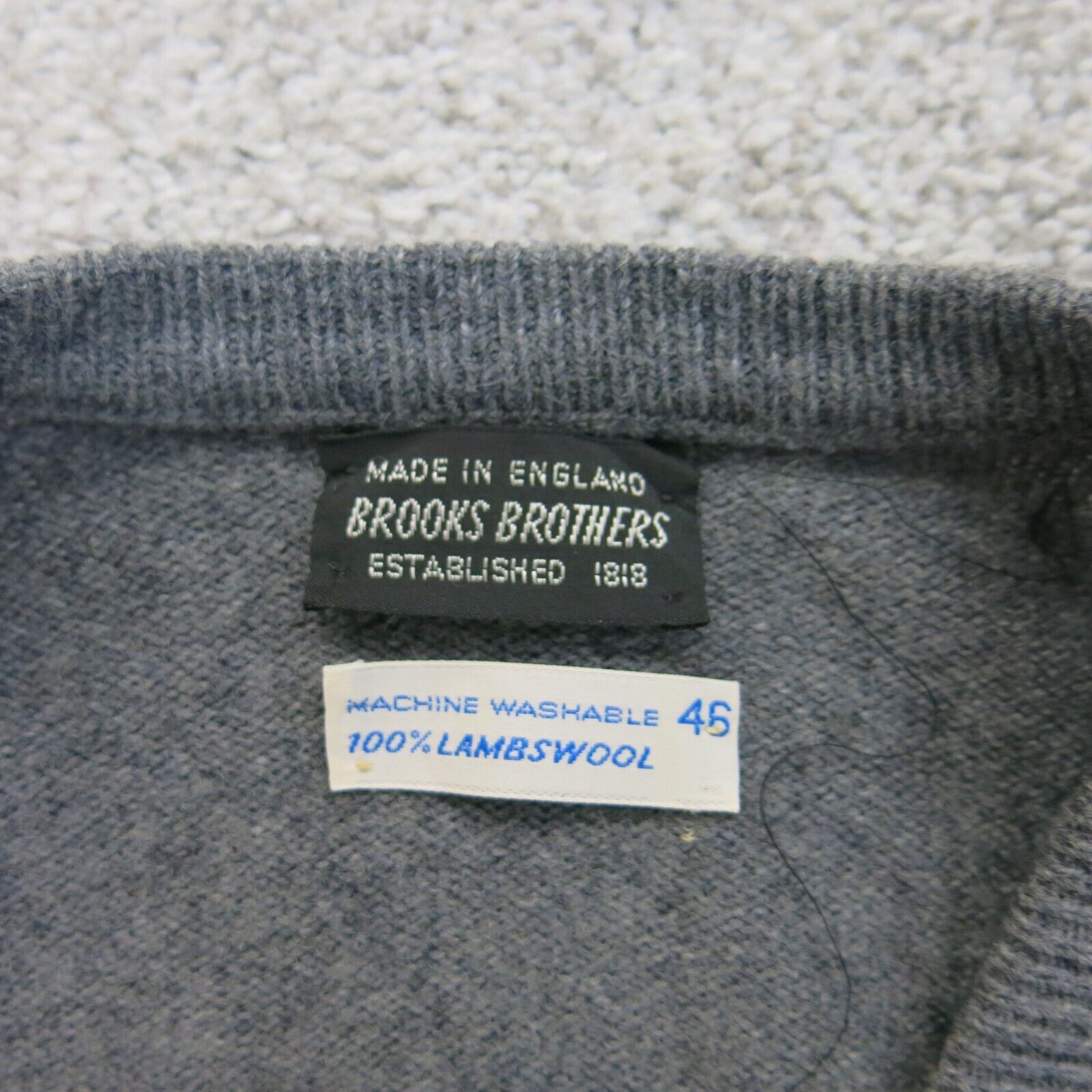 Shops Brooks Brothers Mens 100% Cashmere Sweater light Gray V neck Size Small