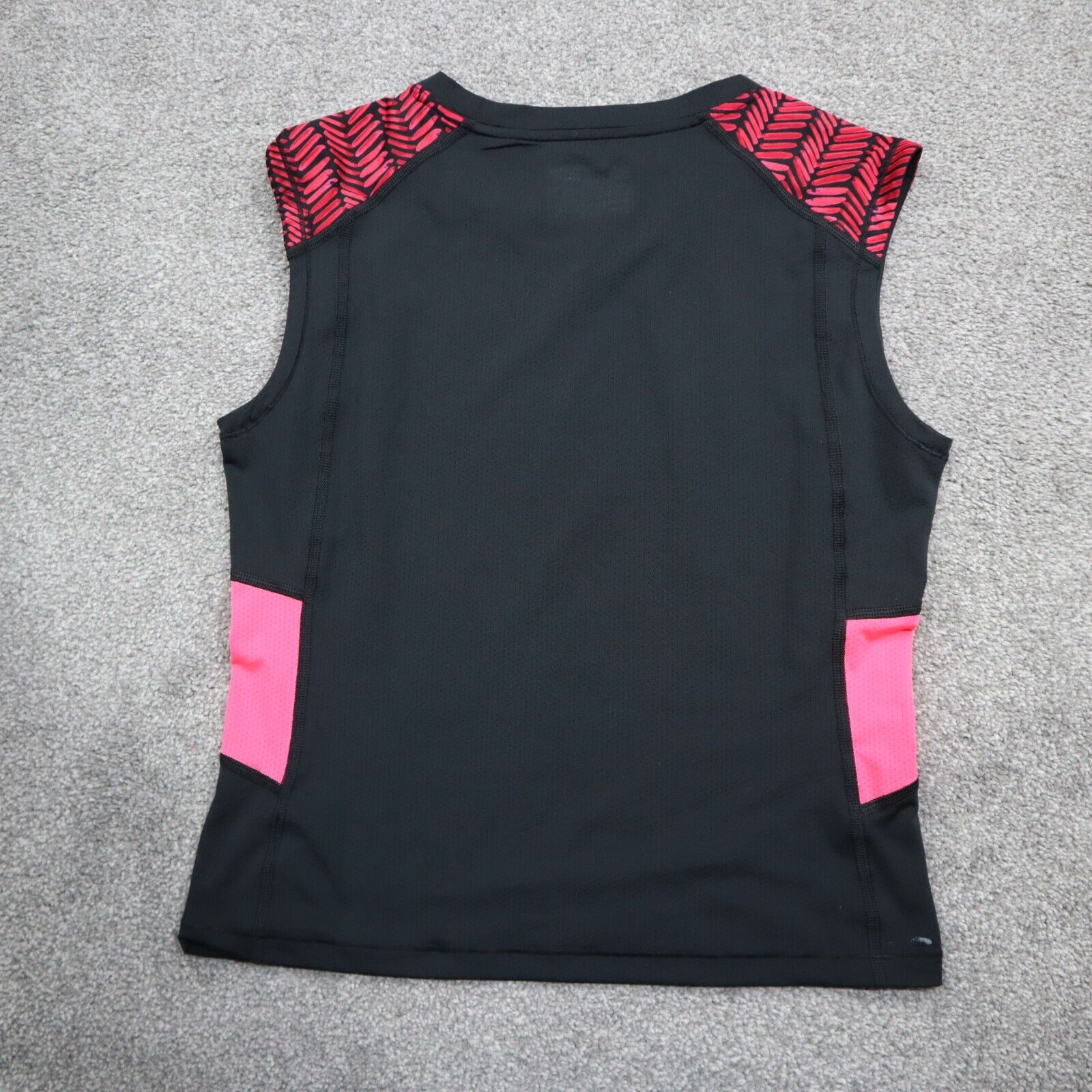 Under Armour Womens T Shirt Top Fitted Heatgear Short Sleeves Pink Siz –  Goodfair