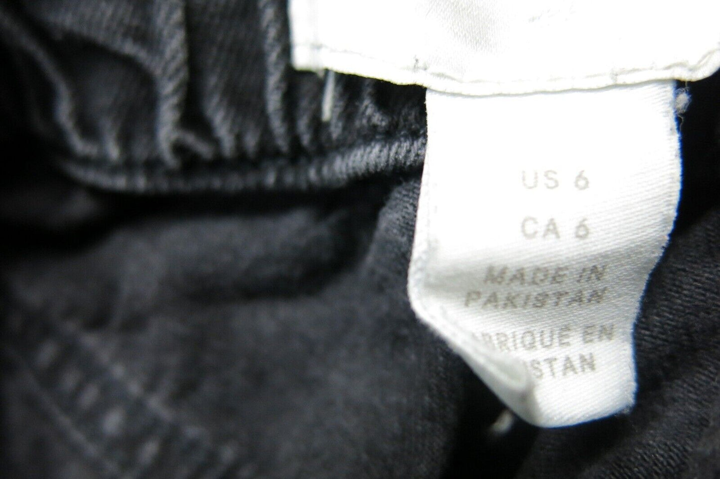 H&M Womens Denim Jeans Shorts Stretch High Rise Slash Pockets Black Size 6