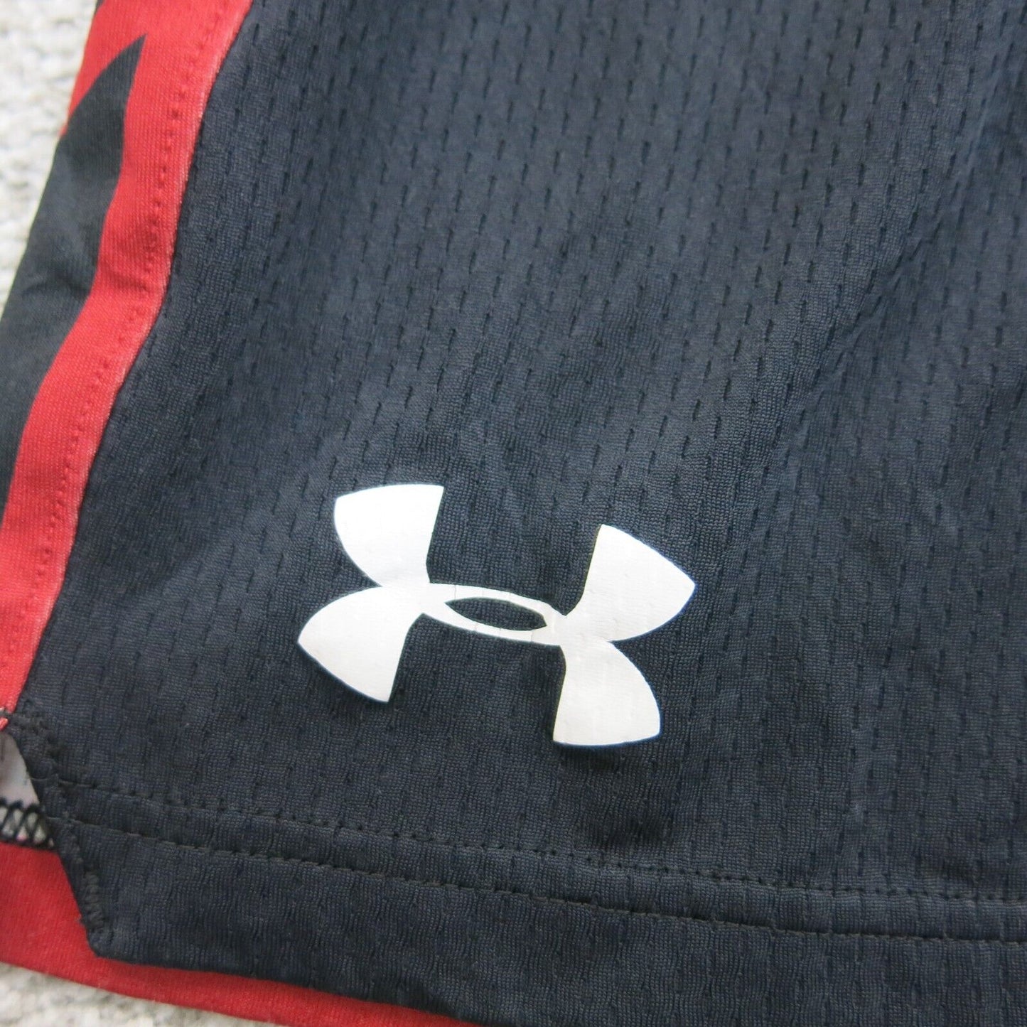 Under Armour Mens Activewear Sports Shorts High Rise Wisconsin Black Size W30
