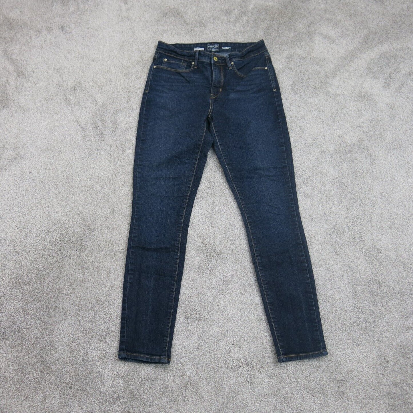 Signature By Levis Strauss Womens Skinny Leg Jeans Mid Rise Blue Size W30 X L 34