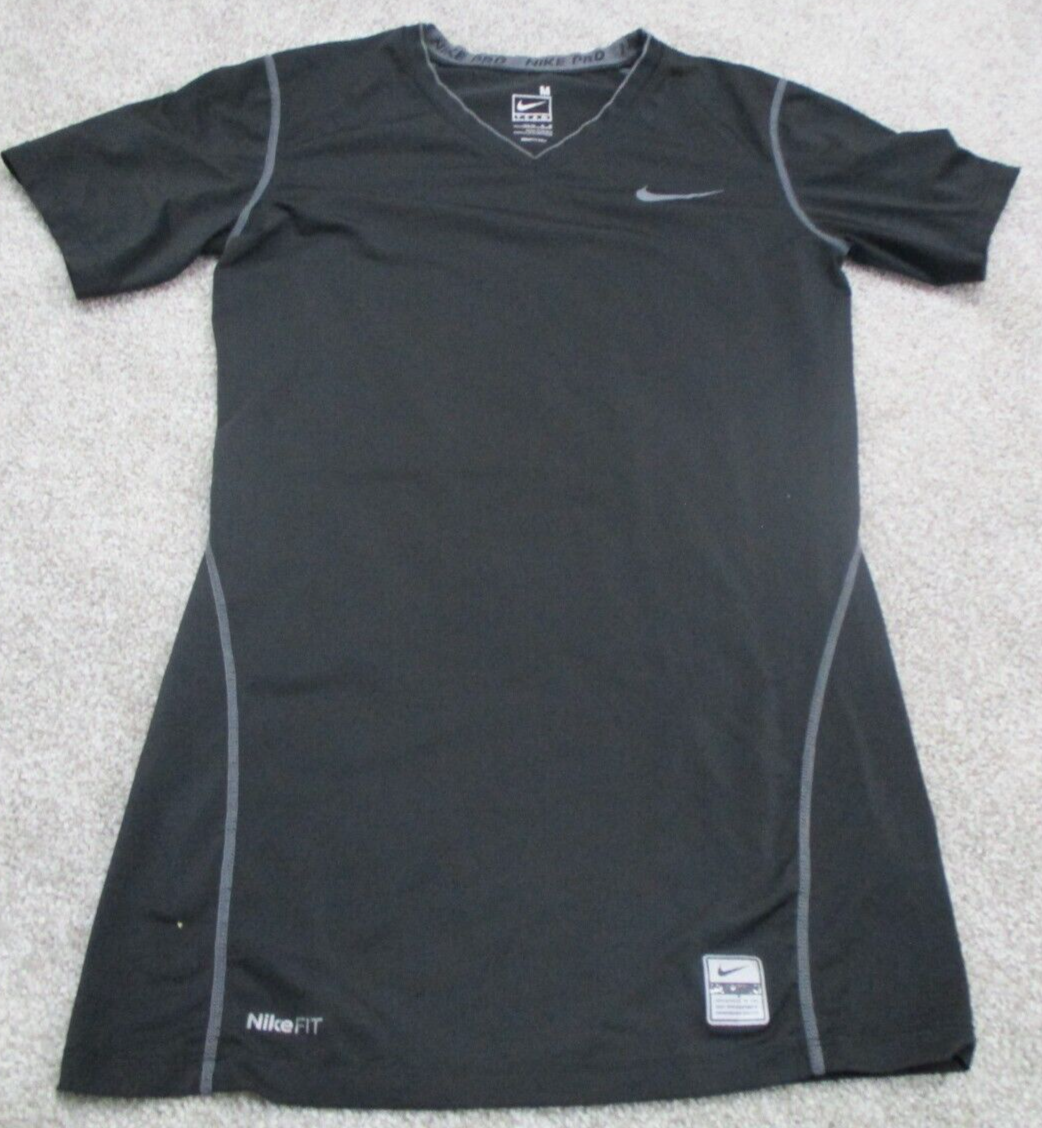Nike Football T Shirt Girls Medium Black Short Sleeves Athletics Fit Logo Shirt
