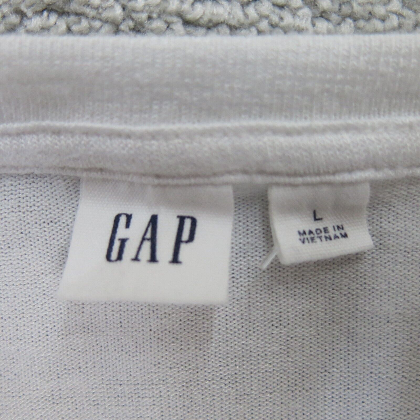 White hotsell gap sweater