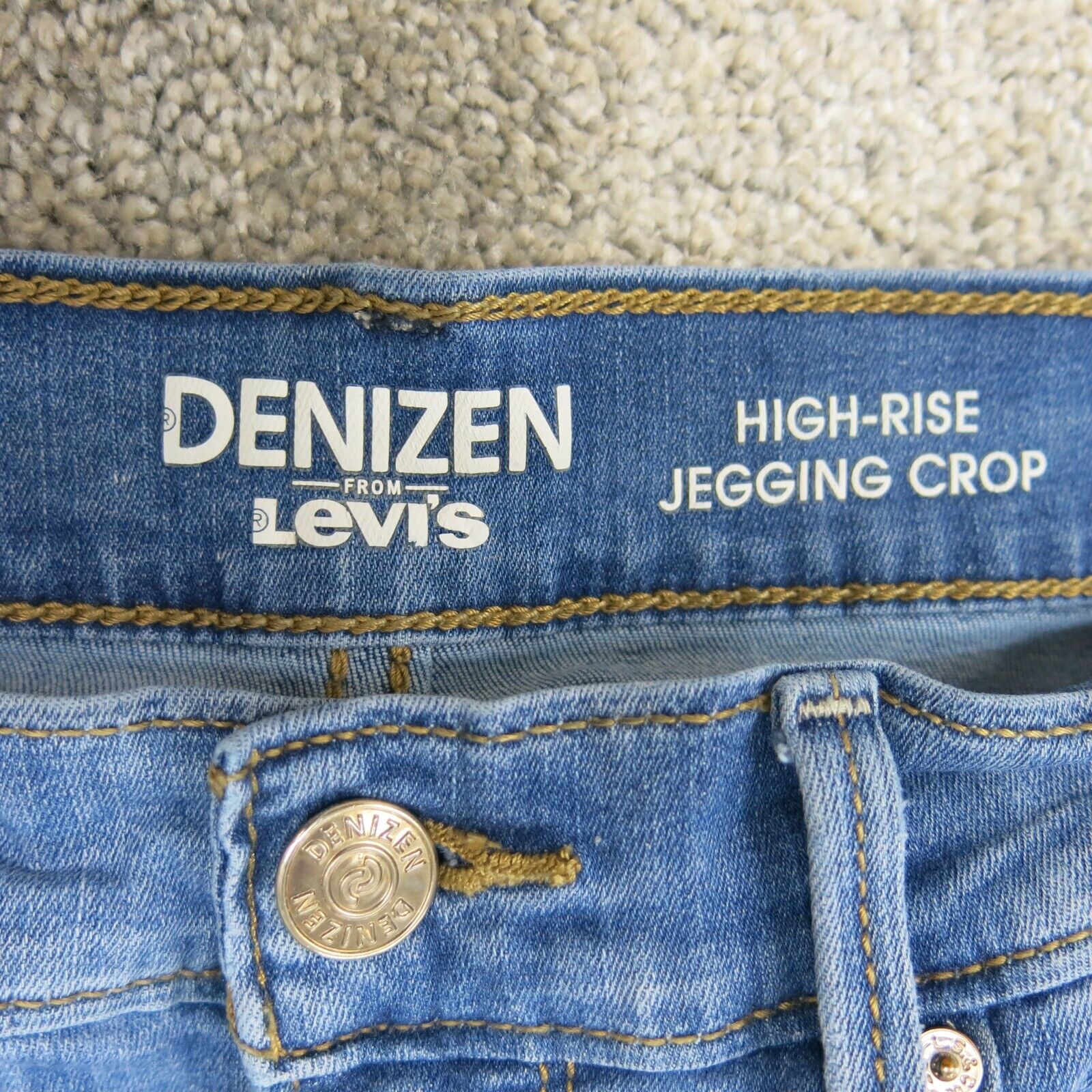 Denizen crop jeans hotsell