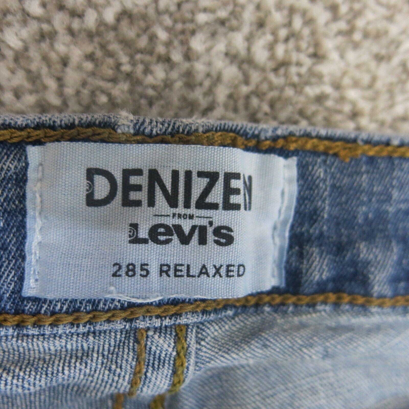 Levis 285 2025