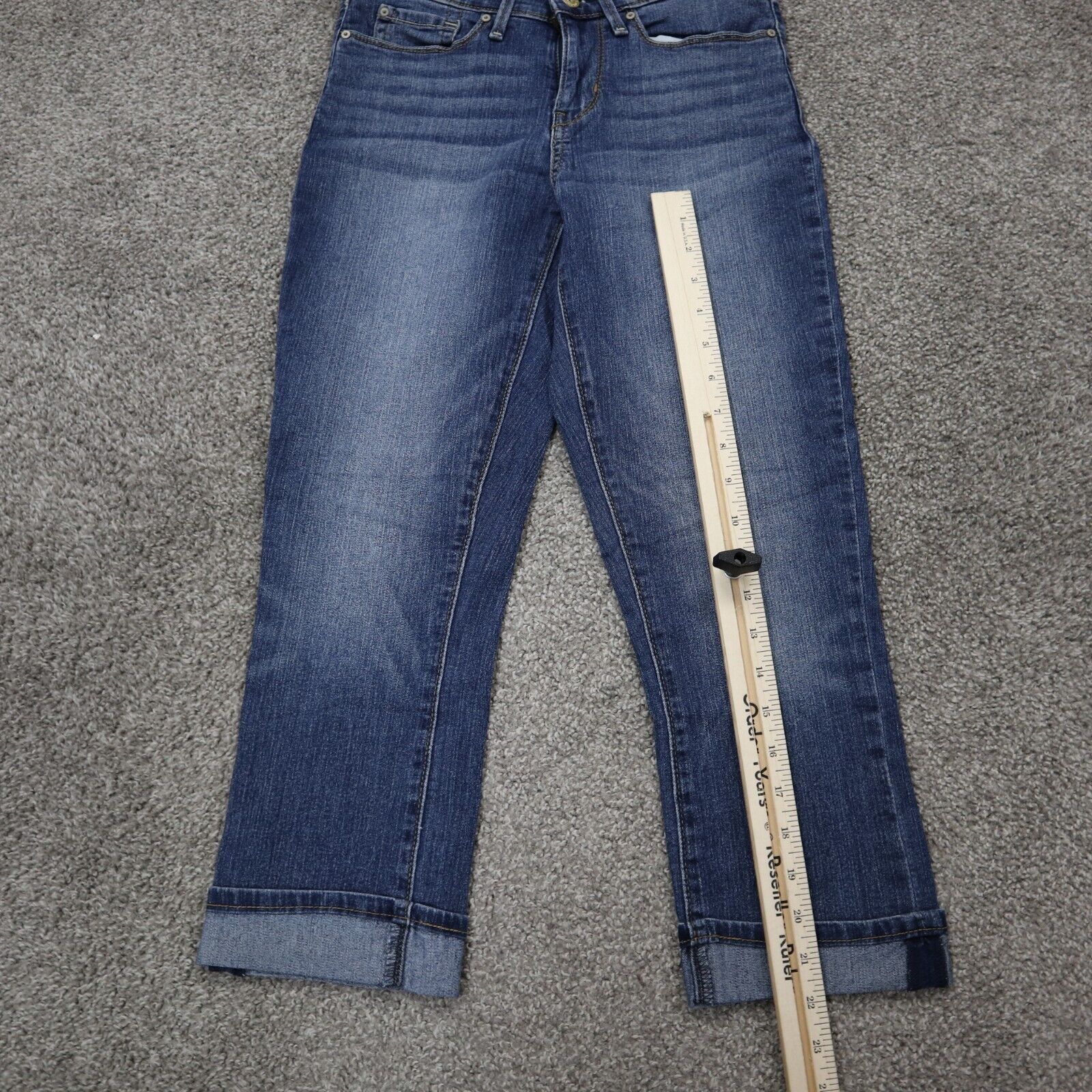 Levi strauss 2025 modern capri