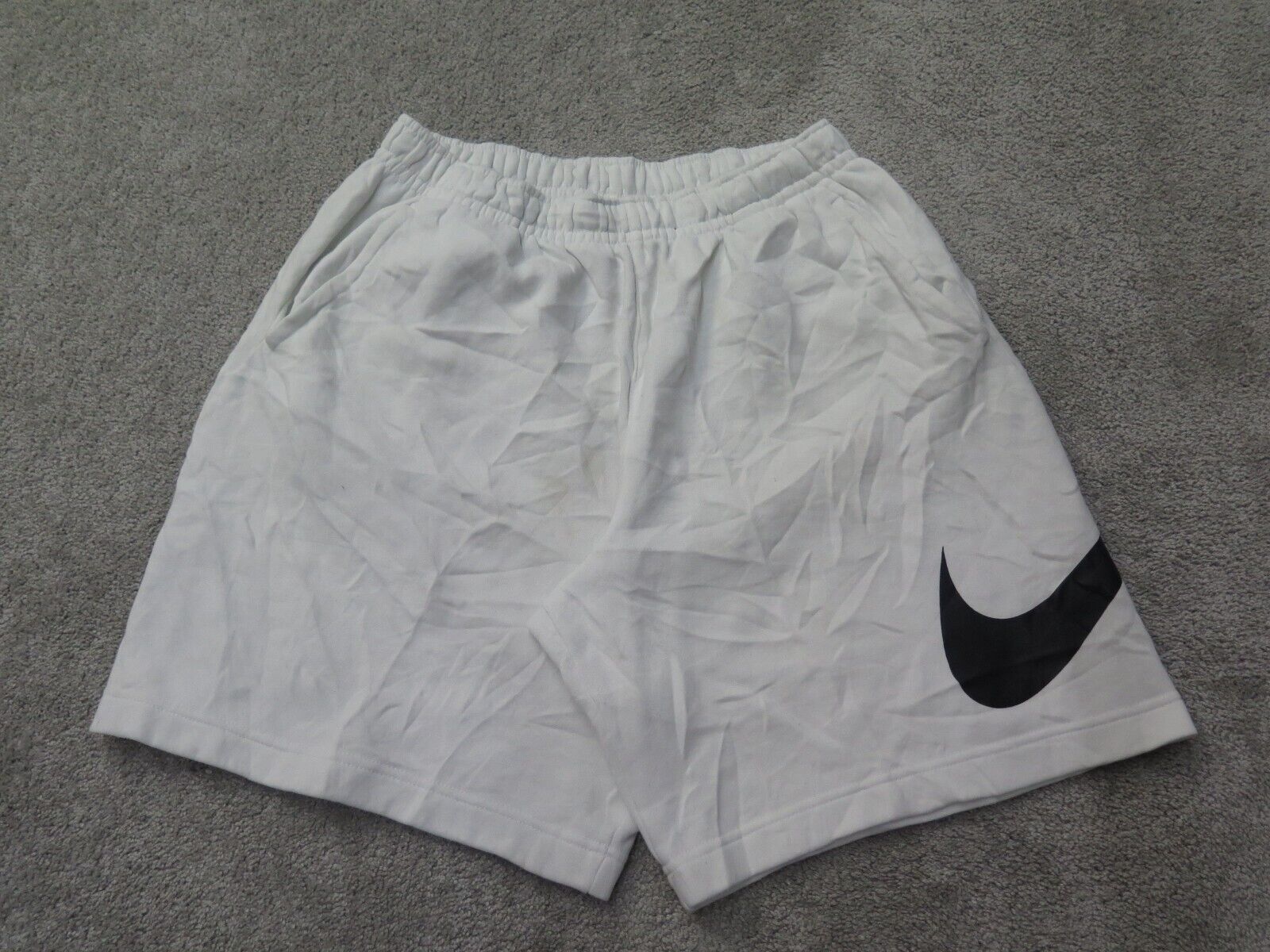 Large swoosh 2024 nike shorts