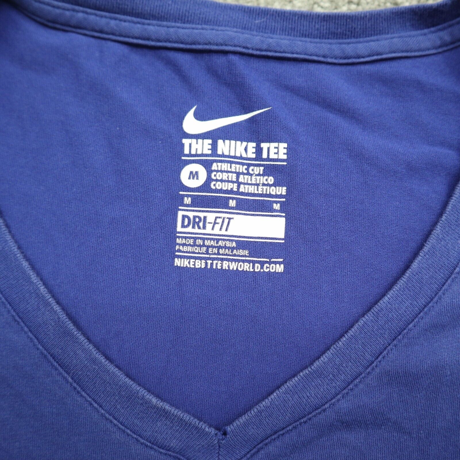 Nike tee athletic cut on sale