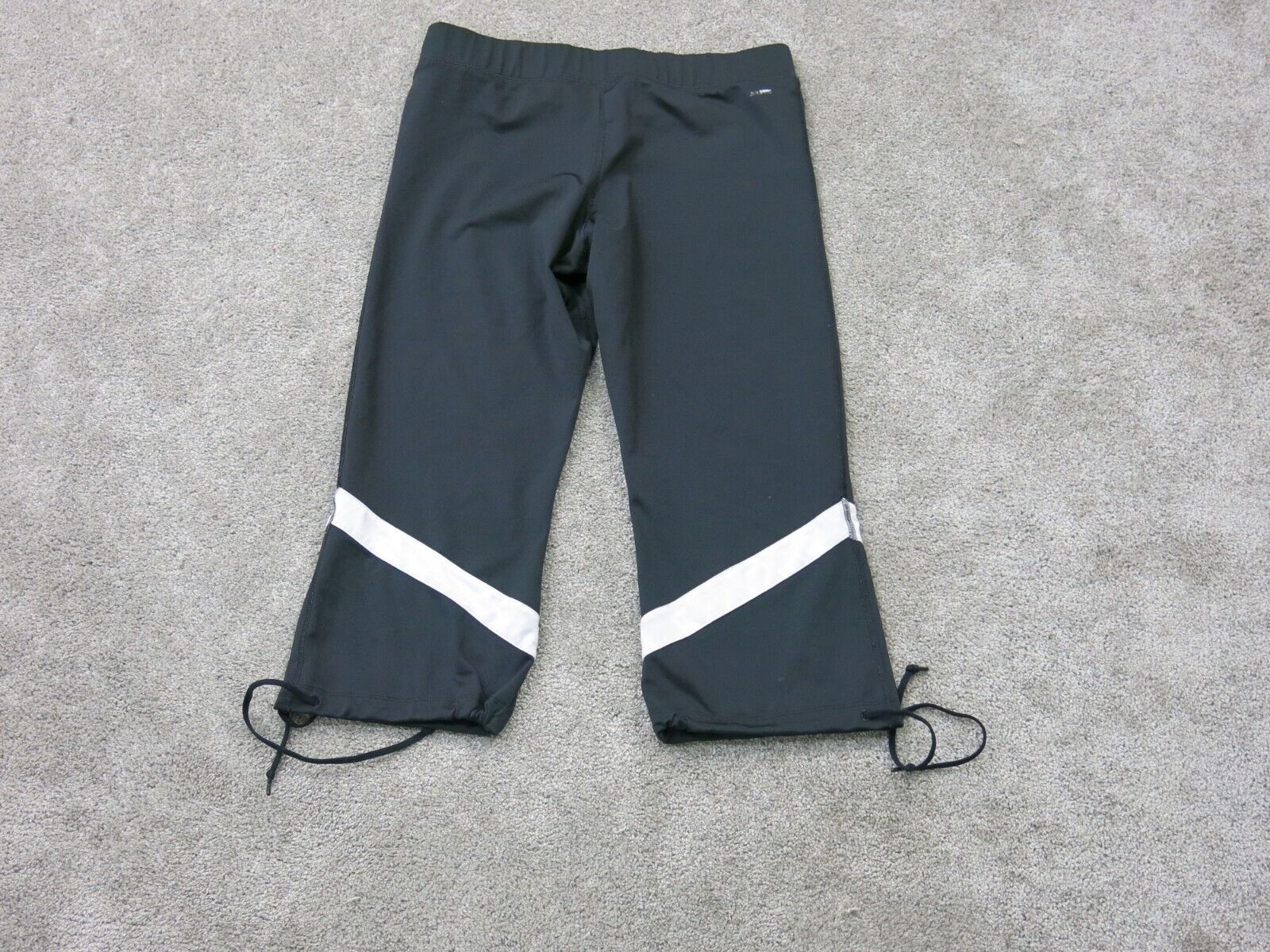 Adidas Womens Climalite Athletic Cropped Capri Pants Small Black Stretch  GUC Z19 | eBay