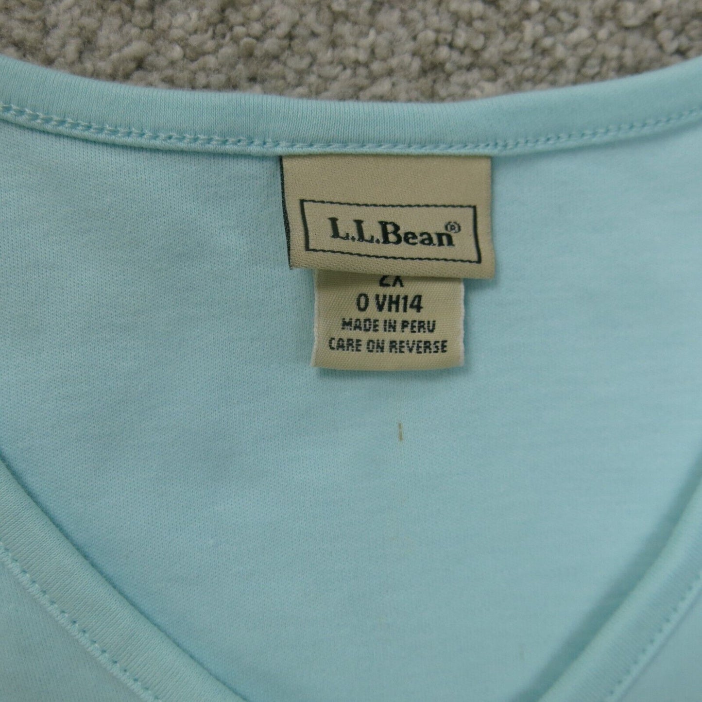 L L Bean Shirt Womens 2X Aqua Blue Long Sleeve Outdoors Lightweight Top V Neck