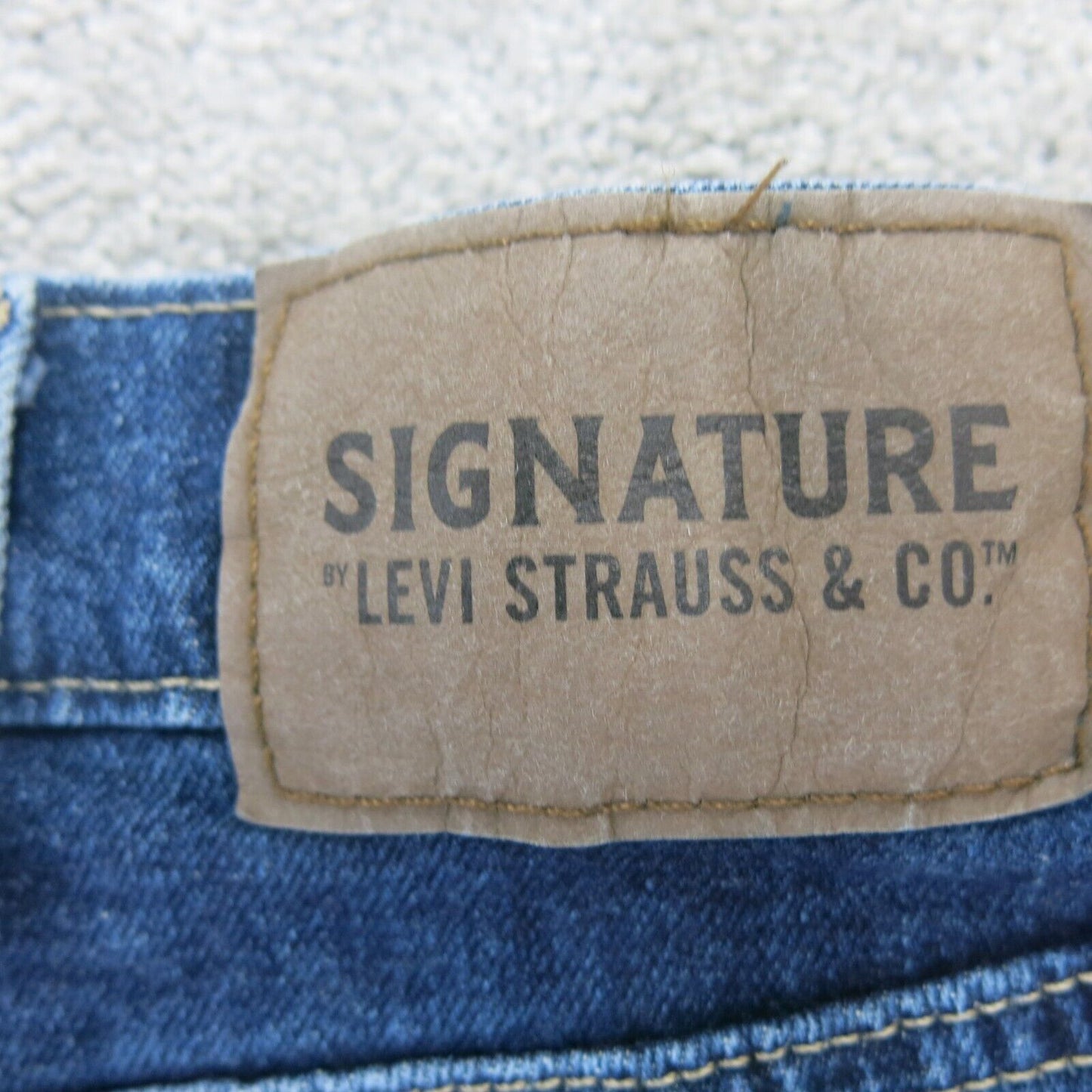 Levi Strauss & Co Mens Signature Relaxed Fit Jeans Straight Leg Blue Sz W38XL32