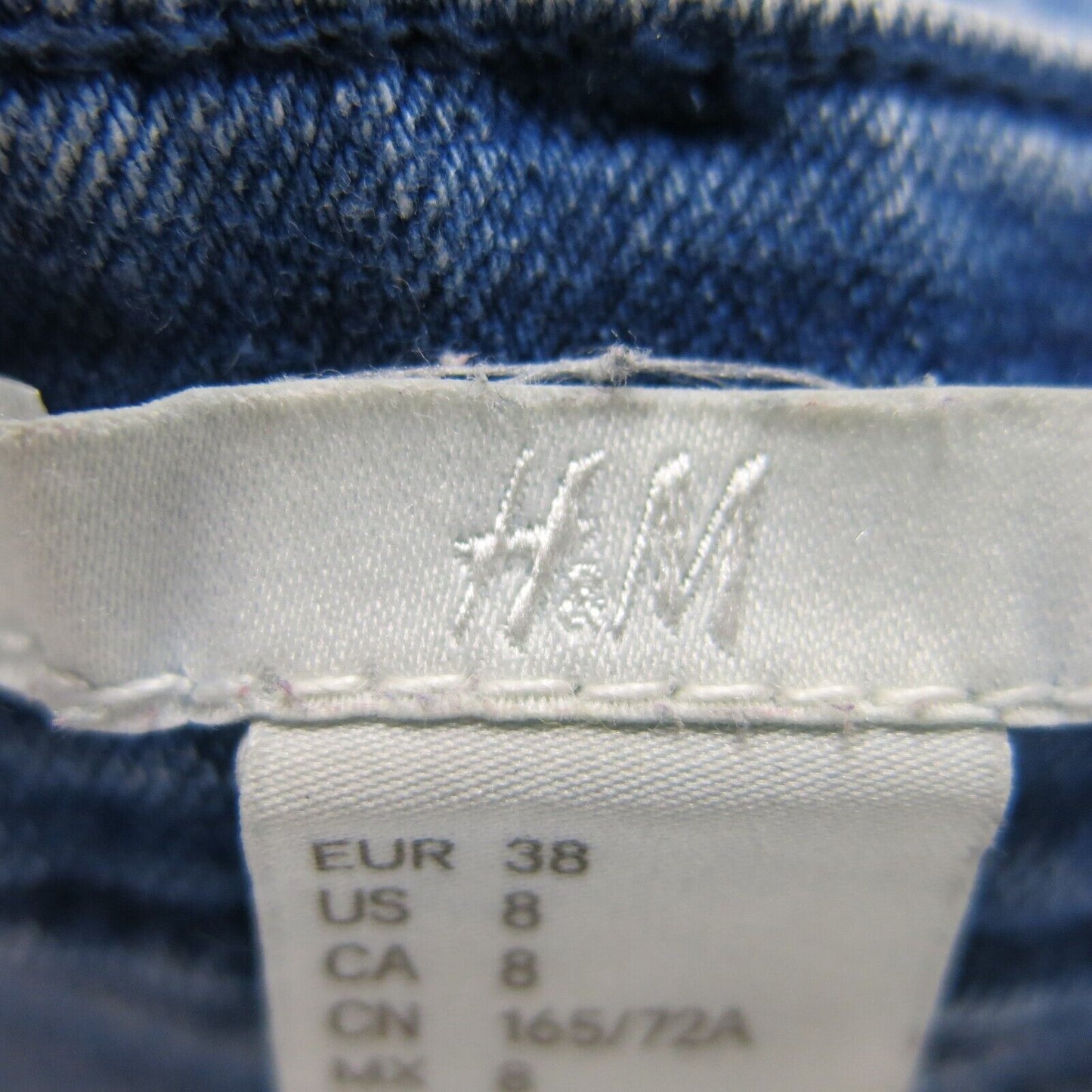 H & M Womens Roll Tab Jeans Shorts Mid Rise Flat Front Pockets Blue Size 8