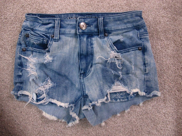 American eagle distressed shorts hotsell