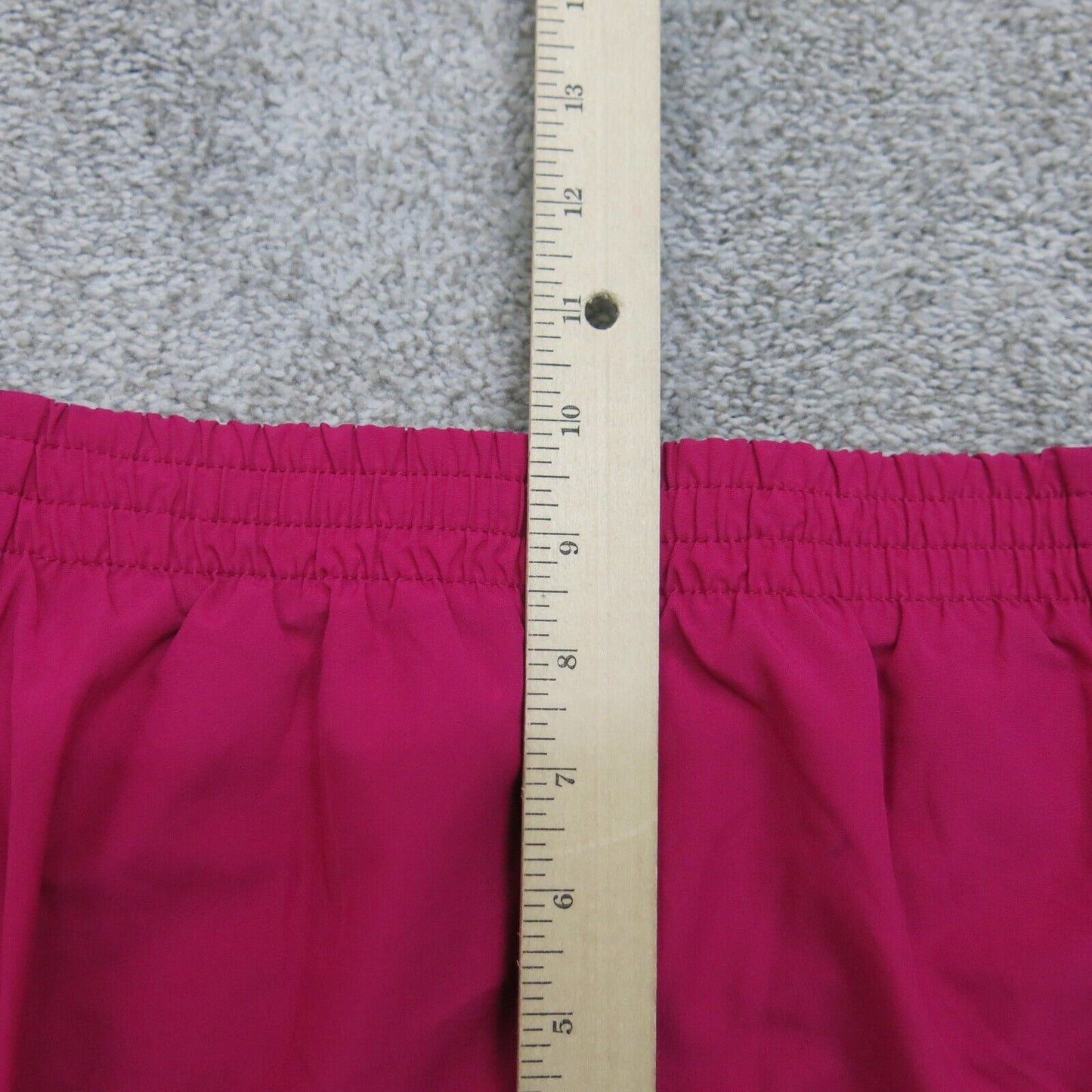 NIKE Dri Fit Womens Athletic Shorts Elastic Waist Low Rise Red Pink Size Medium