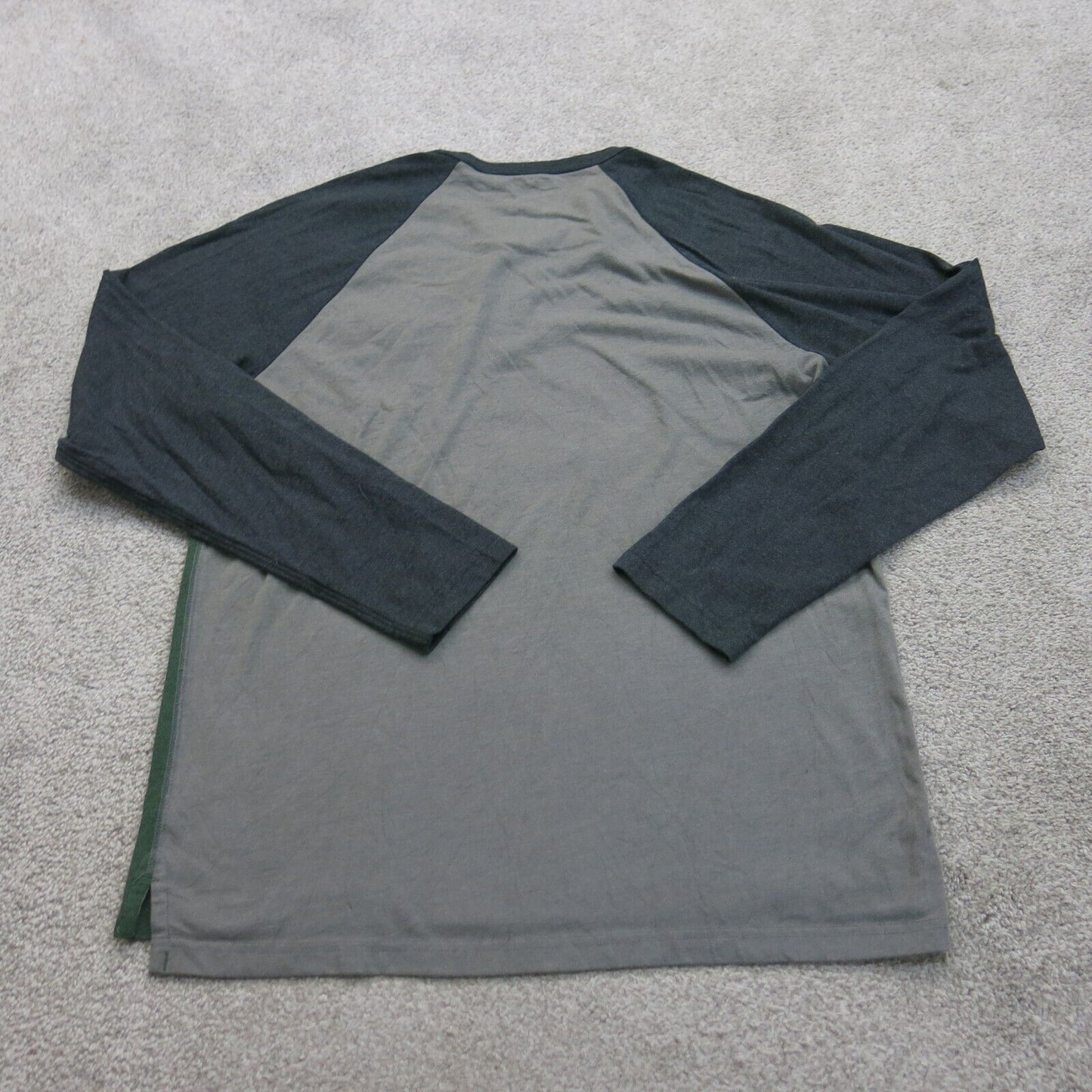 Levi Struss & Co Mens Long Sleeve Shirts Crew Neck Pocket Green Gray Size Medium
