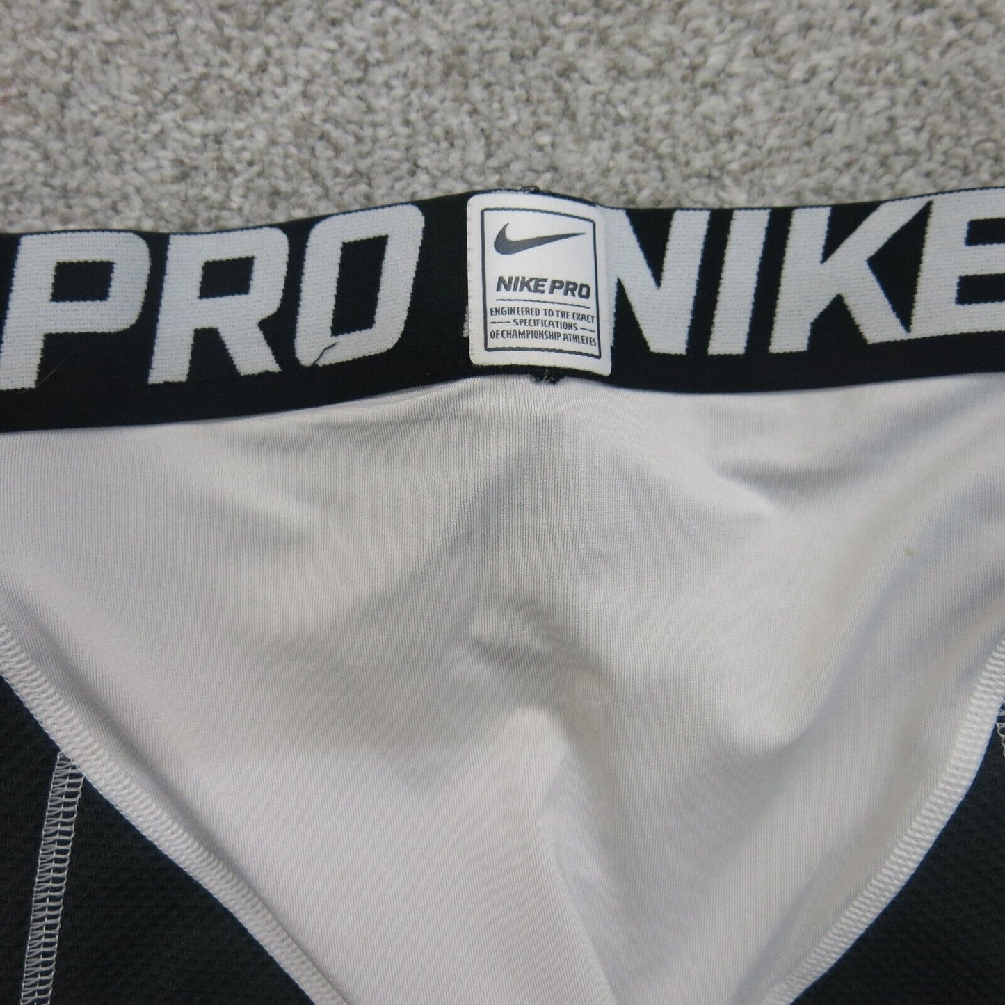 Nike Pro Mens Activewear Shorts Elastic Waist Mid Rise White Black Size X Large