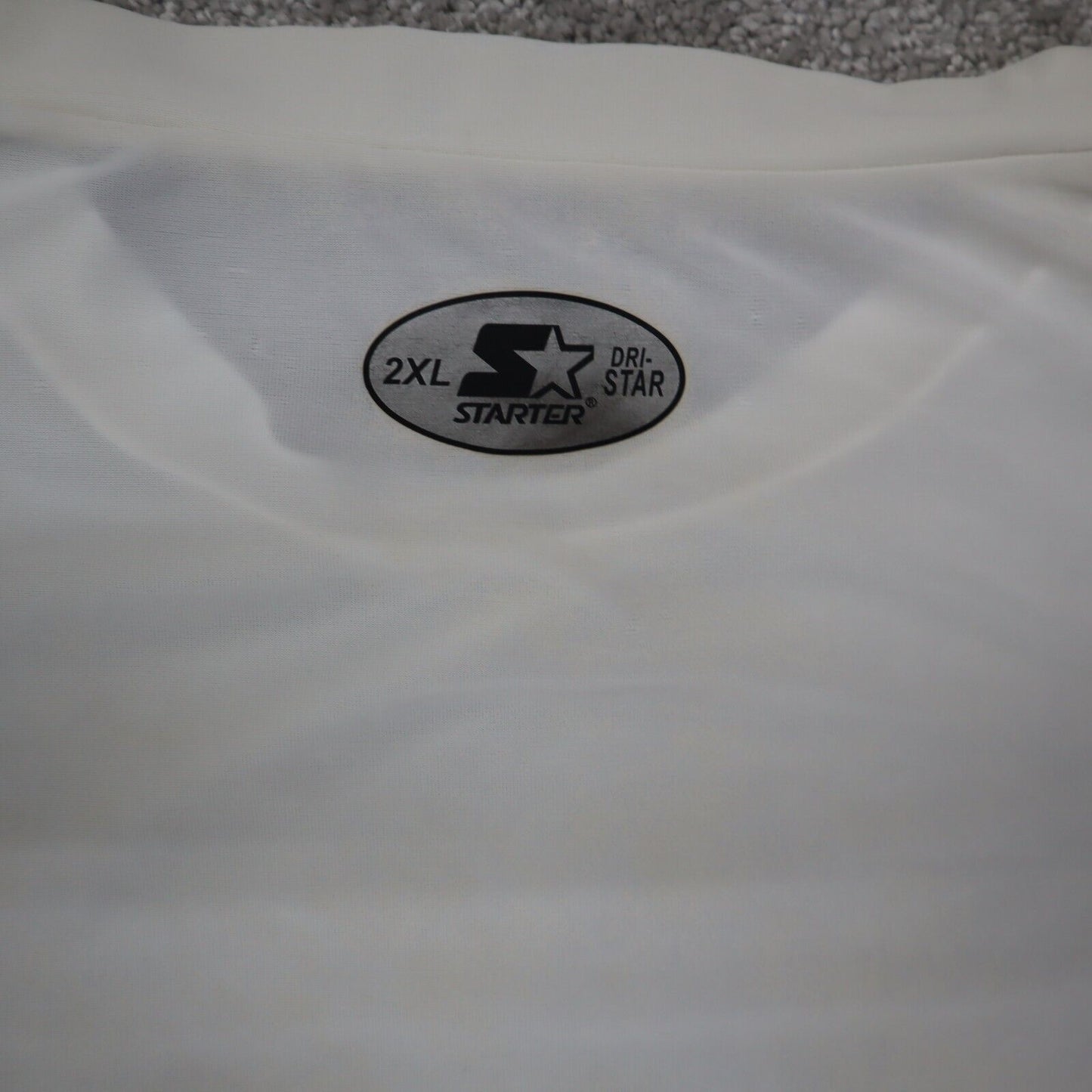 Starter Sports T-Shirt Women s Size 2XL White Short Sleeves Sports Logo Shirt