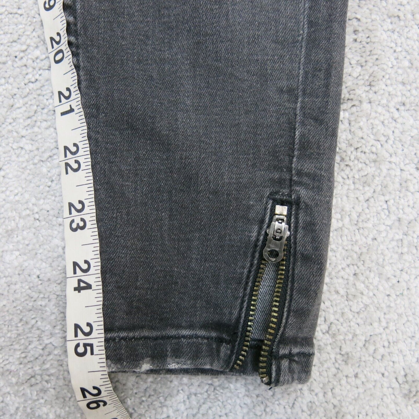 Zara Basic Womens Skinny Leg Jeans Denim Distressed Low Rise Pockets Black SZ 04