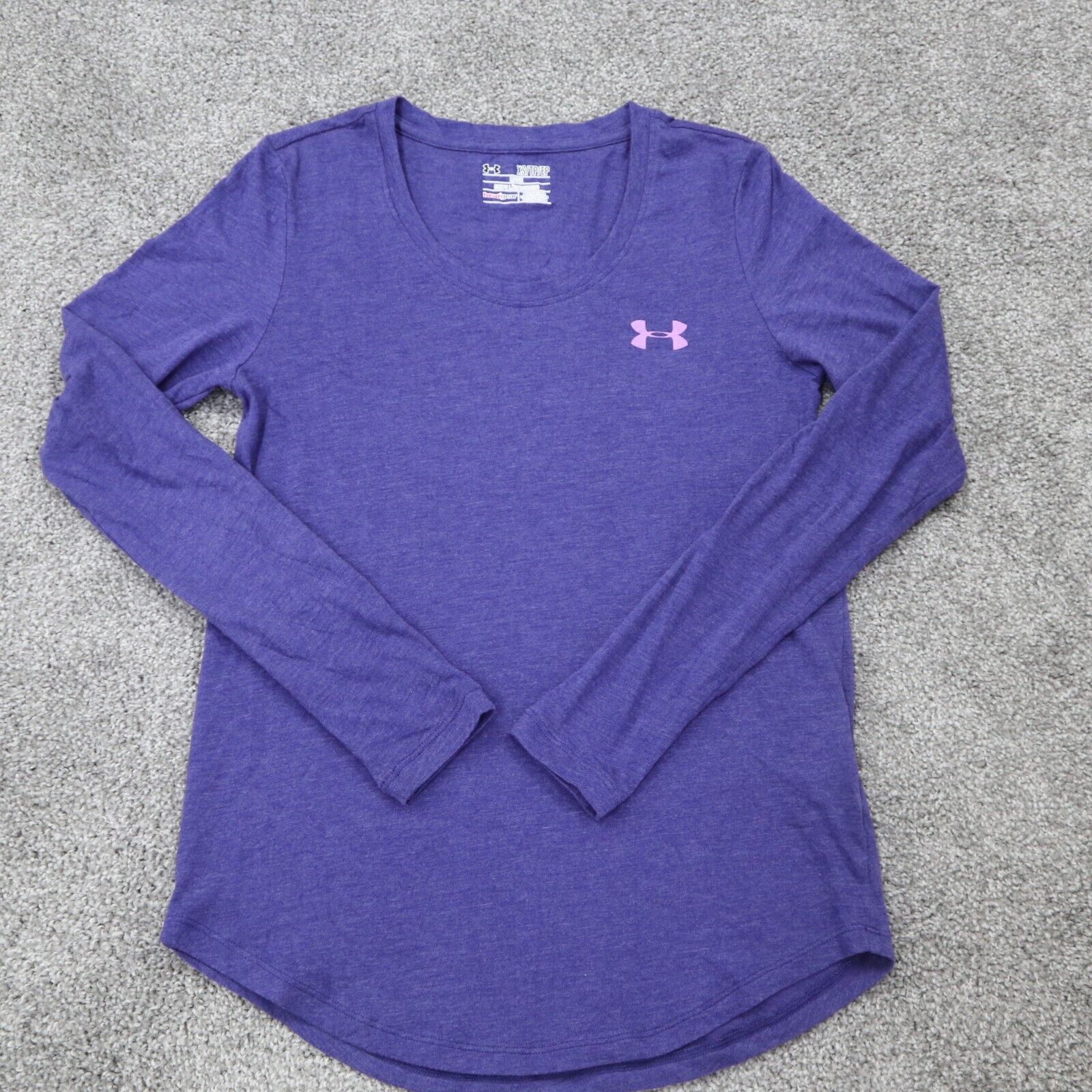 Under Armour Men's Sports T-Shirt Long Sleeves XS Purple Heatgear Logo ...