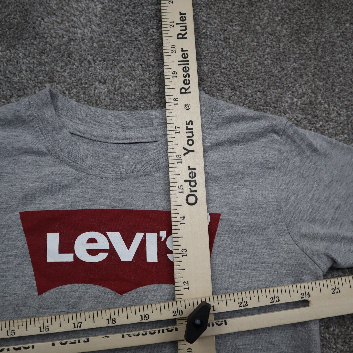 Levi's T Shirt Boys Size 5-6 YRS  Heather Gray Solid Graphic Top Sort Sleeve