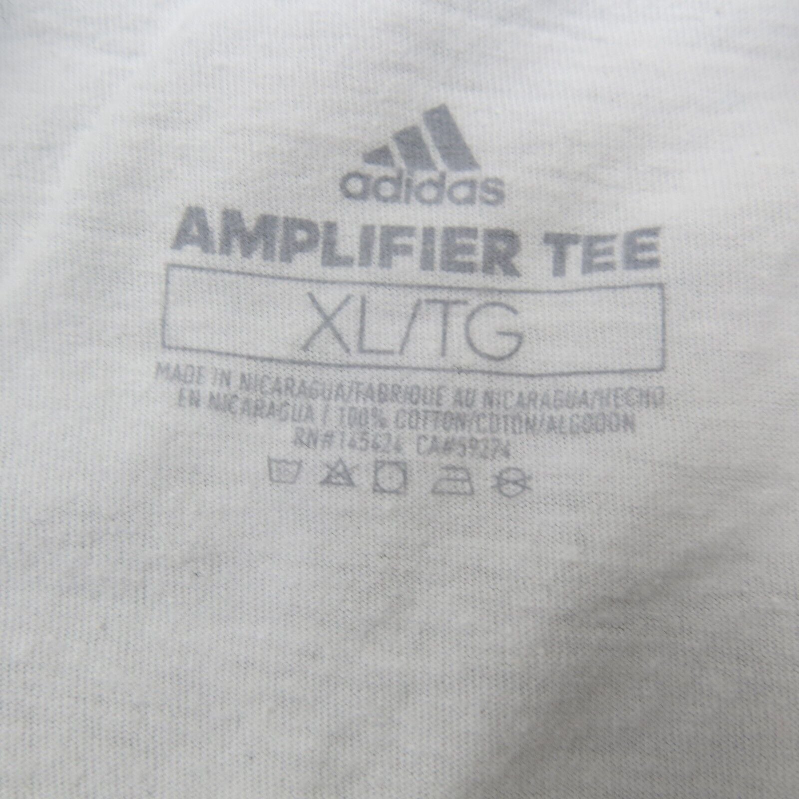 Adidas california white outlet e amp; black t-shirt