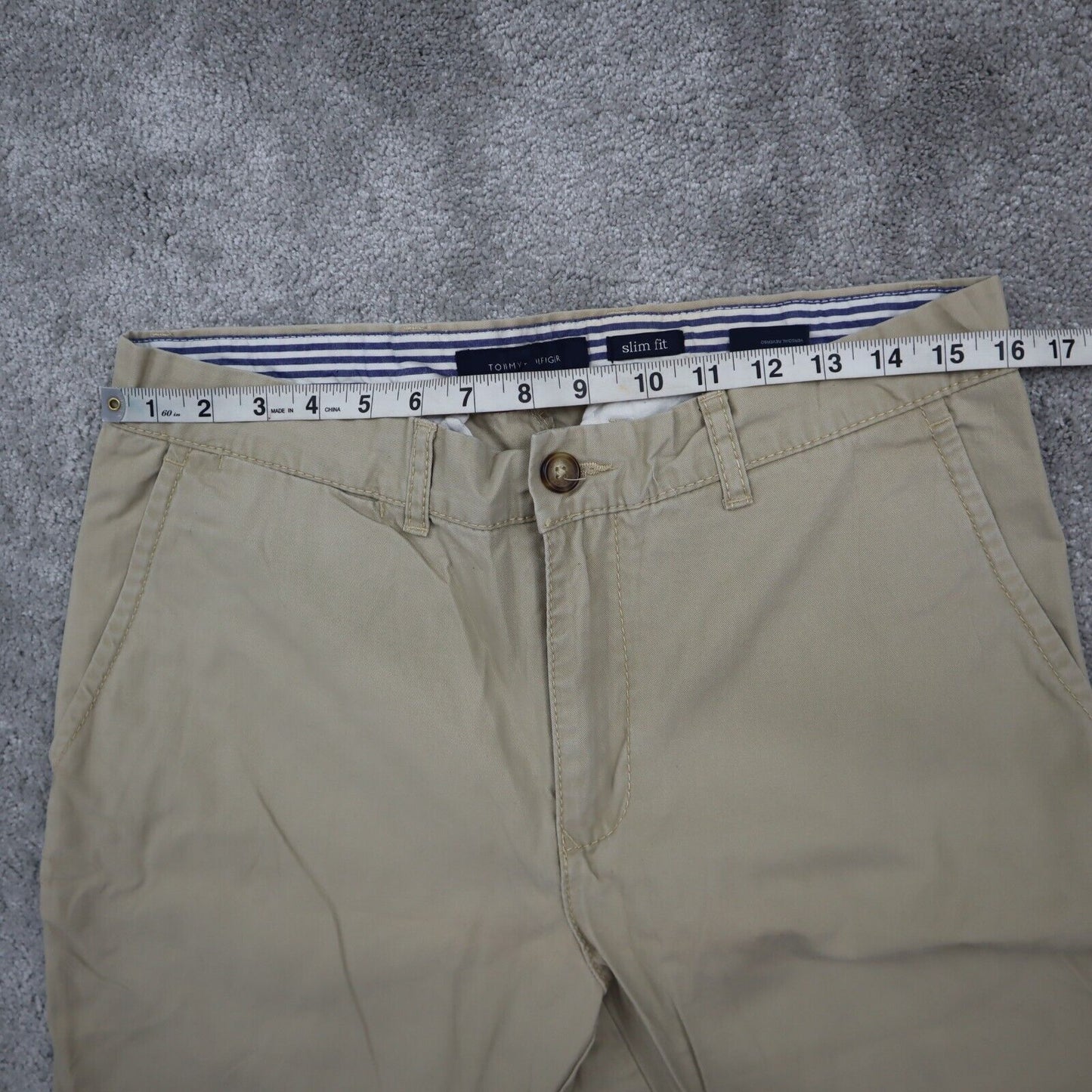 Tommy Hilfiger Mens Slim Fit Chino Pant Beige Size W33XL32 Flat Front High Rise