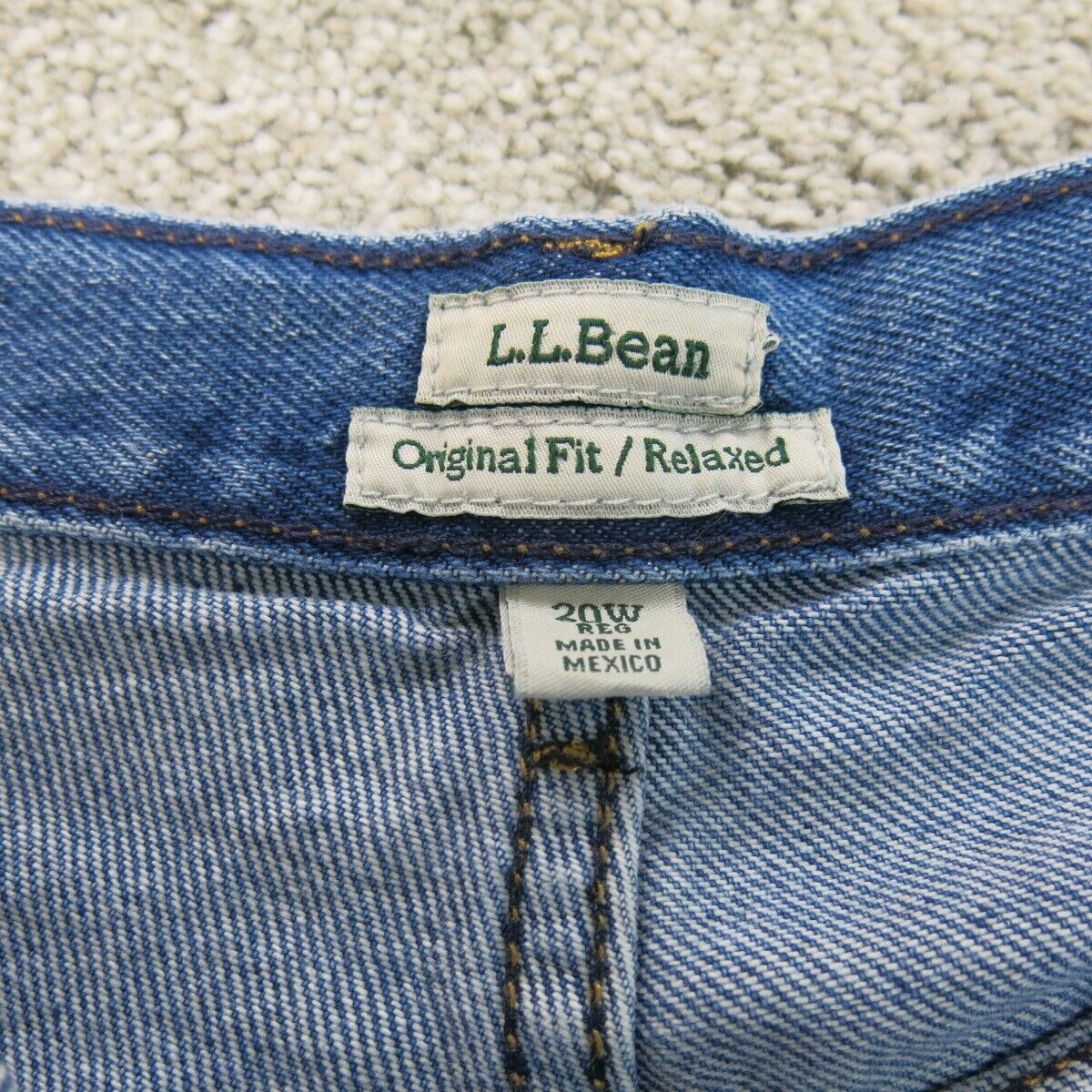 LL BEAN Original Fit Relaxed Fleece Lined Jeans Size 18