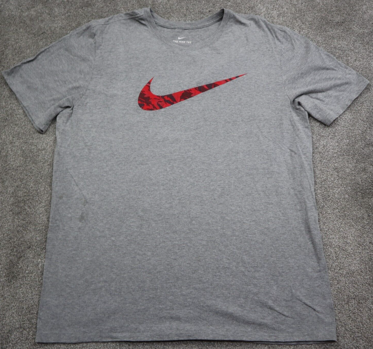 Nike Mens Sports Logo Graphics T Shirt Short Sleeves Gray Size XL Athletics Fit