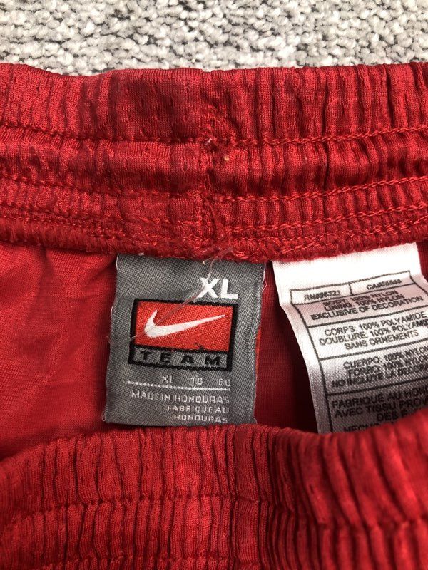 Nike Shorts Mens Extra Large Red 20 Activewear Running Jogging Sports Logo